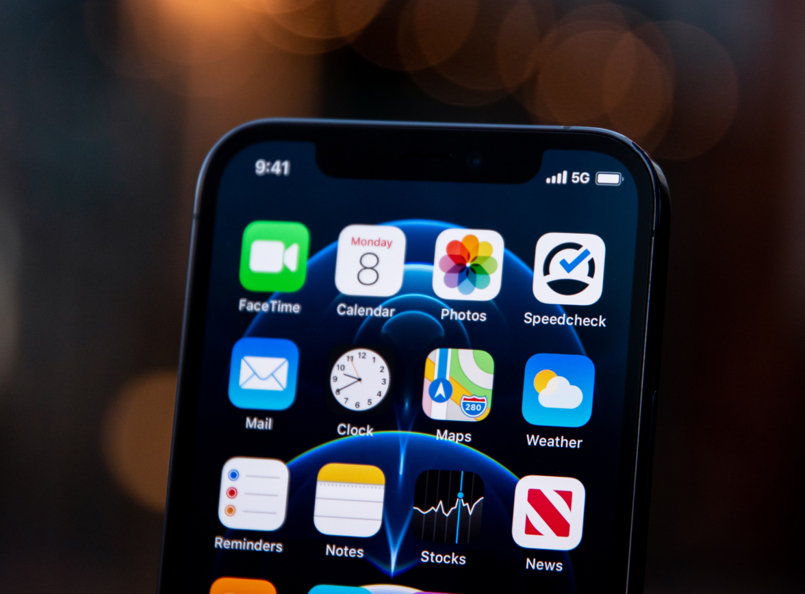 西沙苹果手机维修分享为什么 iPhone 12 在冬季会自动关机 